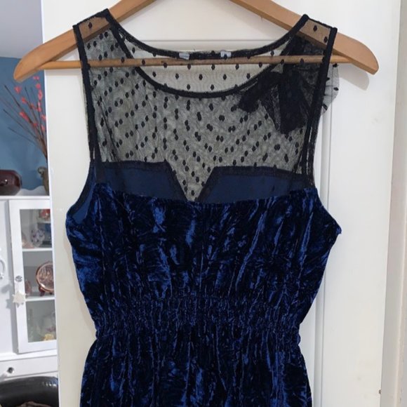 Crushed Blue Velvet cinched-waist mini dress with lace neckline & decal! - Picture 5 of 13